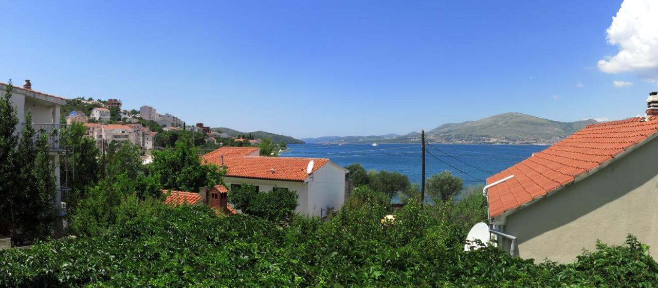 Apartments Luka Trogir Exteriör bild