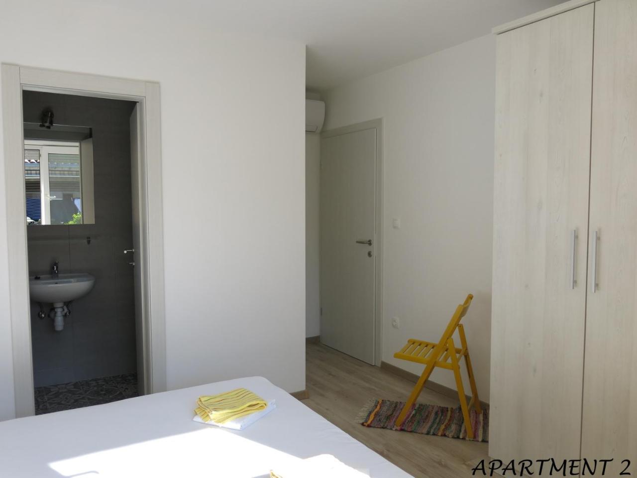 Apartments Luka Trogir Exteriör bild
