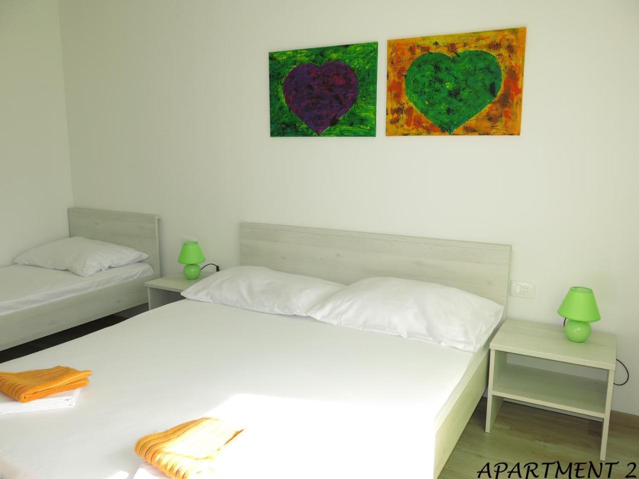 Apartments Luka Trogir Exteriör bild